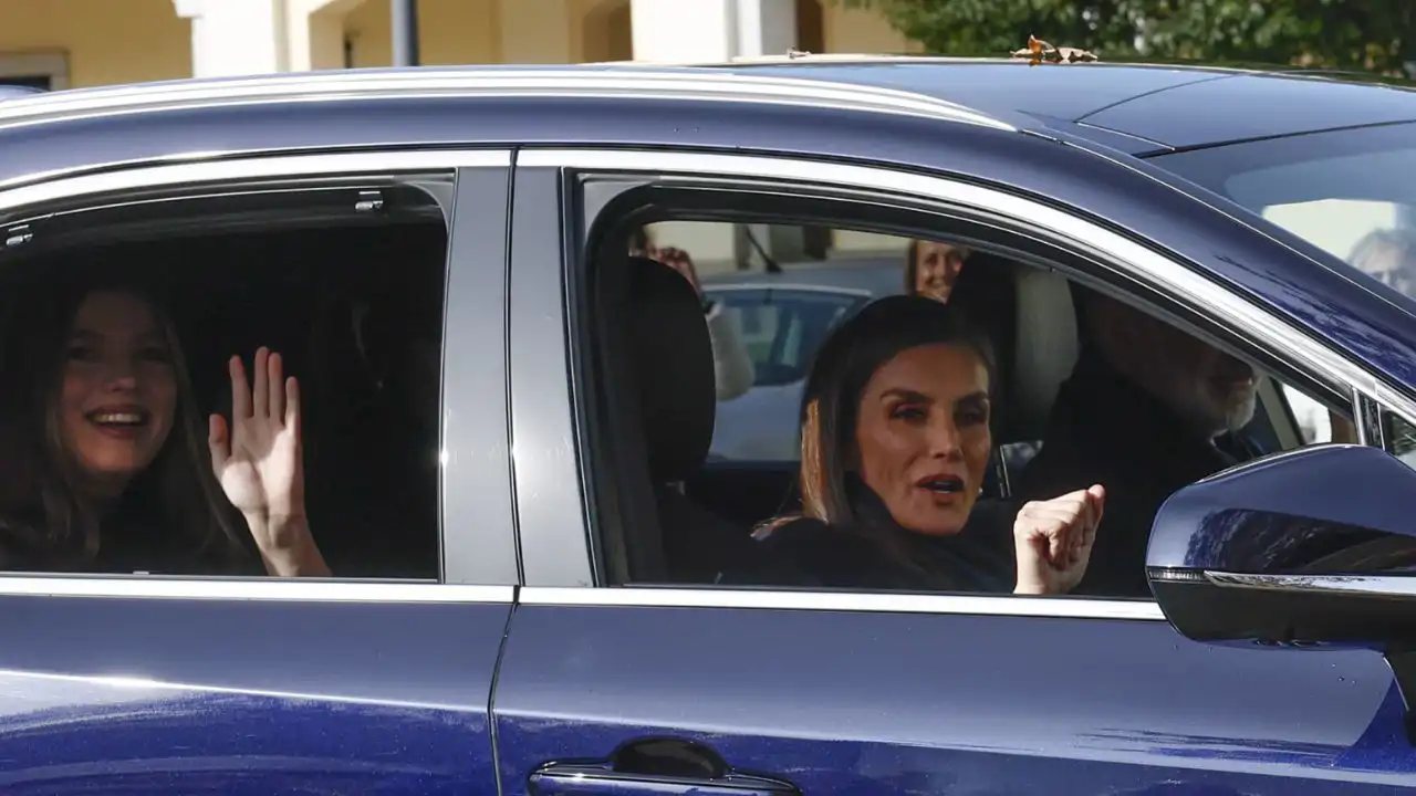 El reencuentro más incómodo entre los Reyes Felipe VI y Letizia y Juan Carlos I: cara a cara en El Pardo