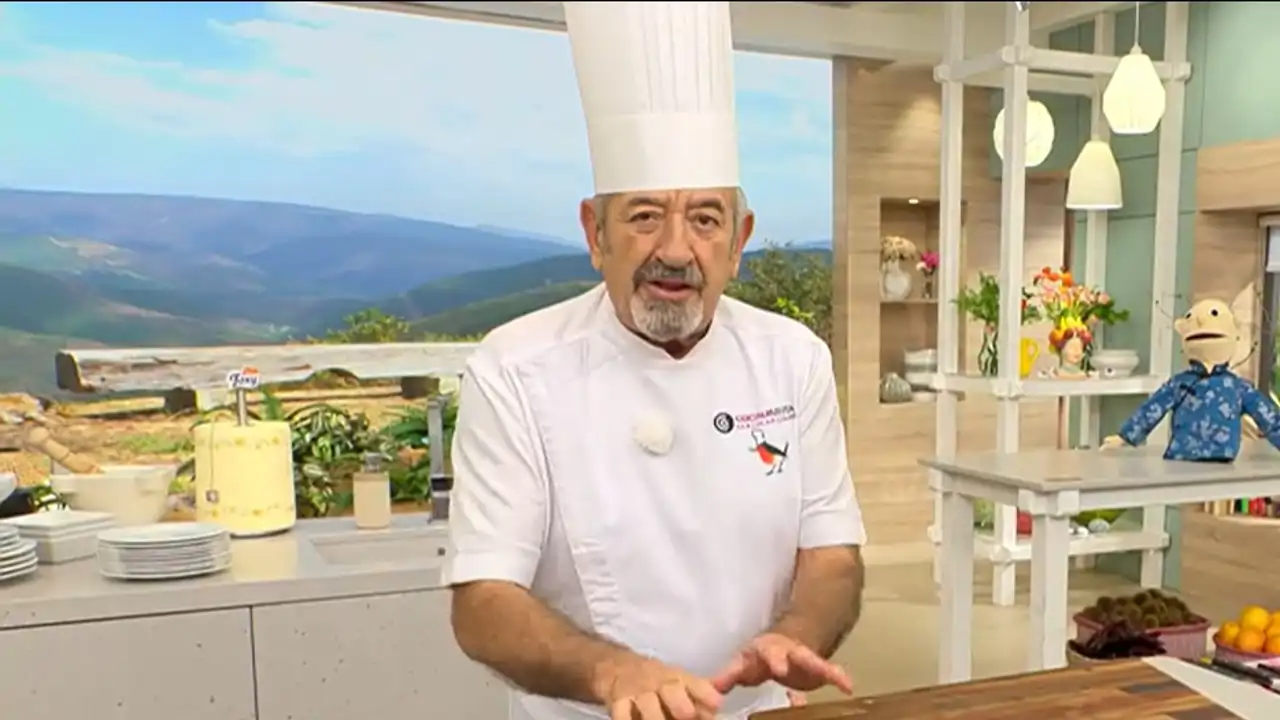 Mehiške kulinarične tradicije za praznovanje zahvalnega dne, recept za chilaquiles s čili morita in nasveti Karlosa Arguiñana za popolno omako za testenine