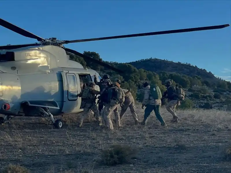 El ejercicio de supervivencia de la Princesa Leonor y sus compañeros en el Ejército del Aire