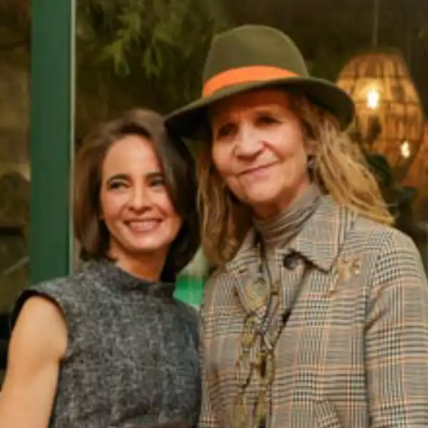 La infanta Elene acude a la presentación de las memorias de su padre