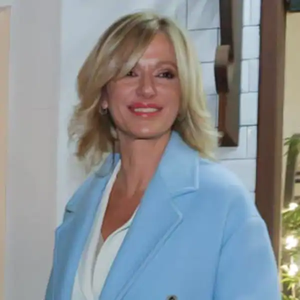 La periodista Susanna Griso acude a la firma del libro del Rey Juan Carlos, celebrada en Madrid.