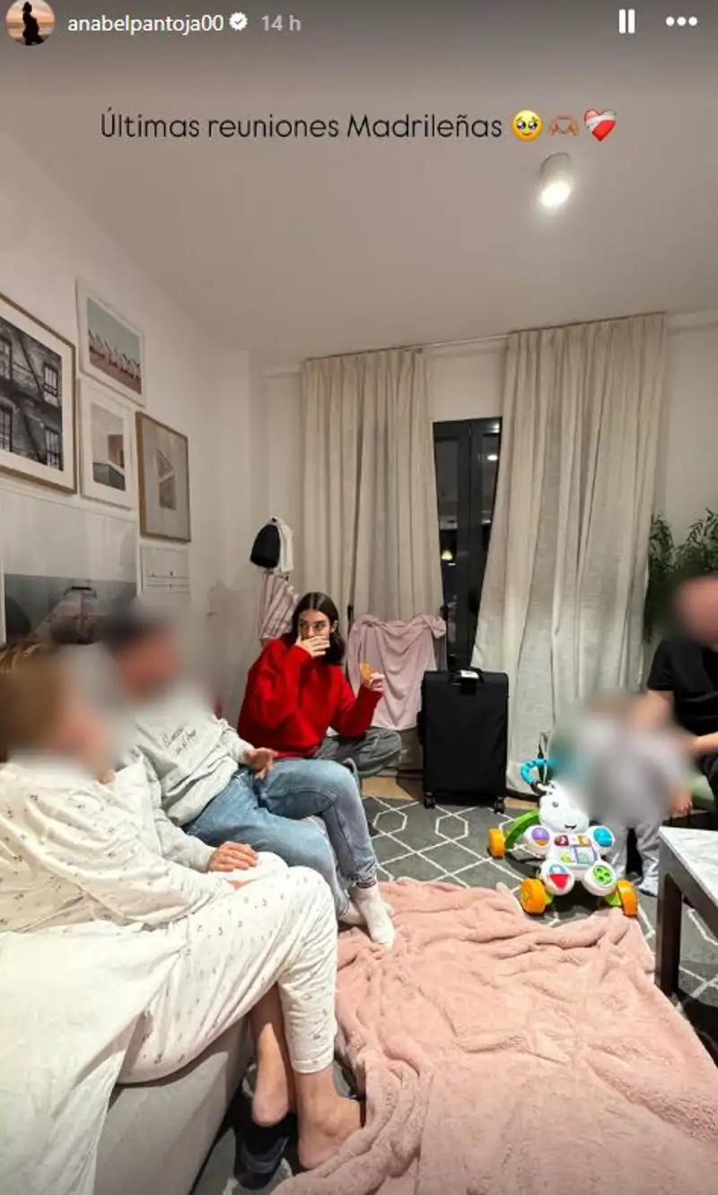 Anabel Pantoja y Susana Molina antes de los Premios Ídolo