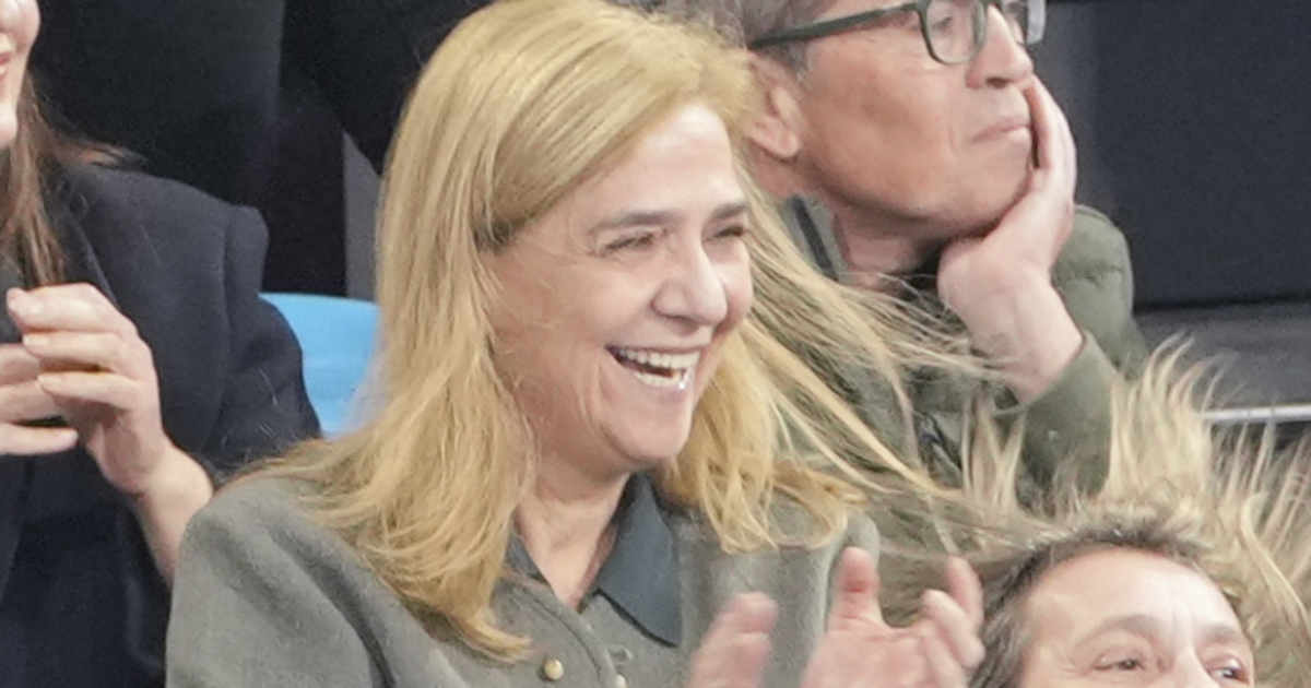 La Infanta Cristina e Iñaki Urdangarin coinciden en un partido de su hijo Pablo: las fotos de su tibio reencuentro