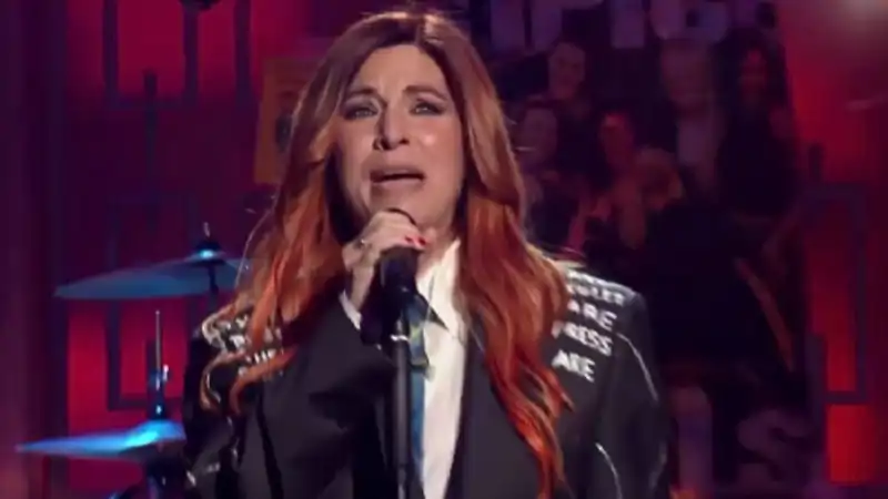 Leire Martínez durante su actuación en el especial de año nuevo