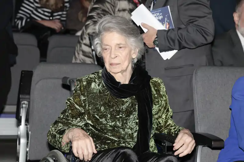 La Princesa Irene, hermana de la Reina Sofía, durante una reaparición pública en diciembre de 2024.