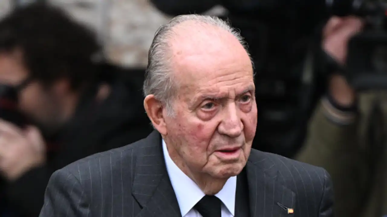 El Rey Juan Carlos en un funeral en Lisboa