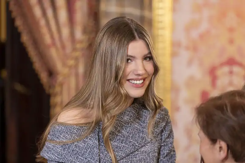 La Infanta Sofía durante la imposición del Toisón de Oro a su abuela, la Reina Emérita Doña Sofía el pasado mes de noviembre. 