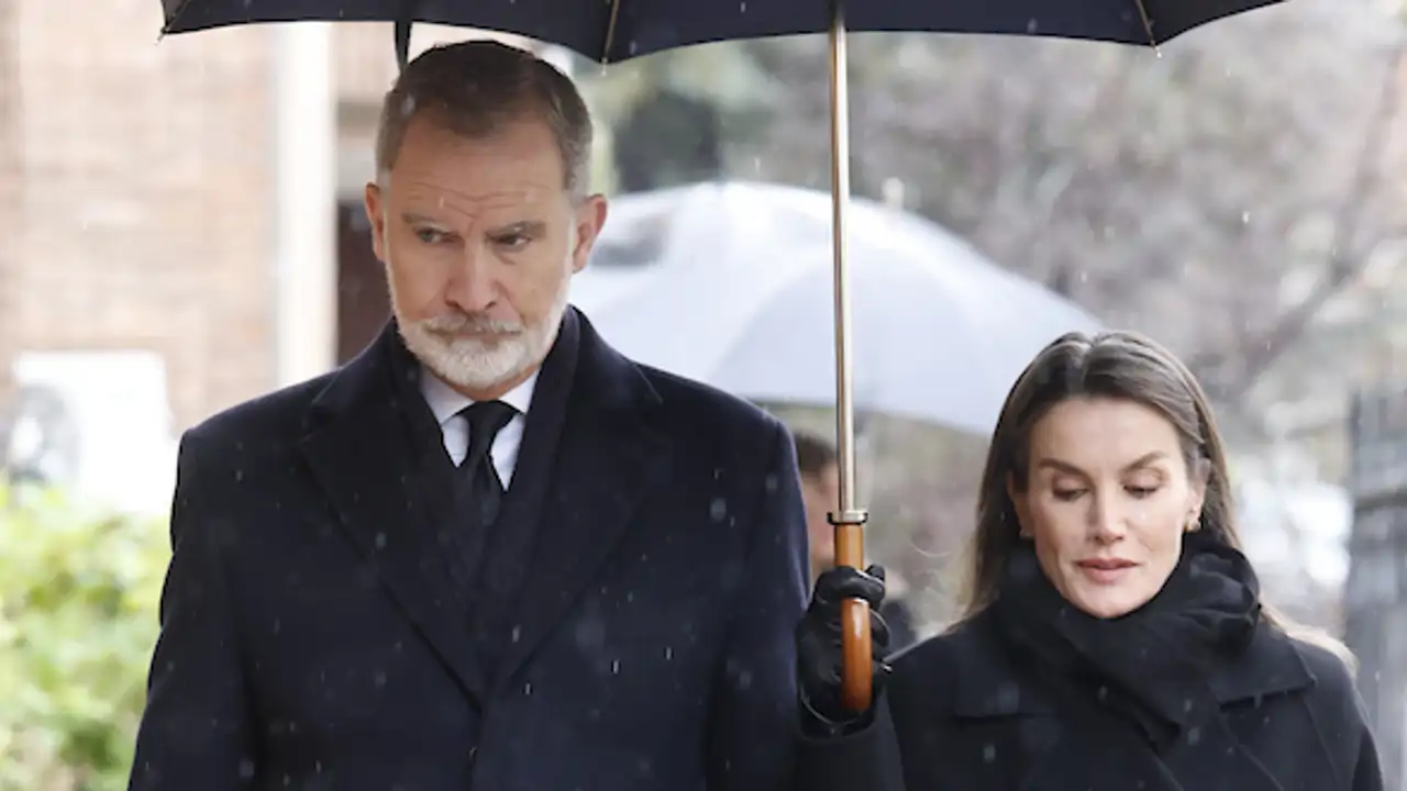 Los Reyes, Felipe y Letizia, modifican su agenda y , presidirán el funeral  en Huelva por las víctimas del accidente de tren de Adamuz