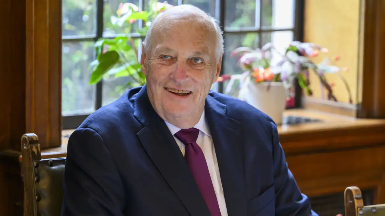 El Rey Harald de Noruega ingresó el martes en una clínica privada y ha recibido el alta dos días después. 