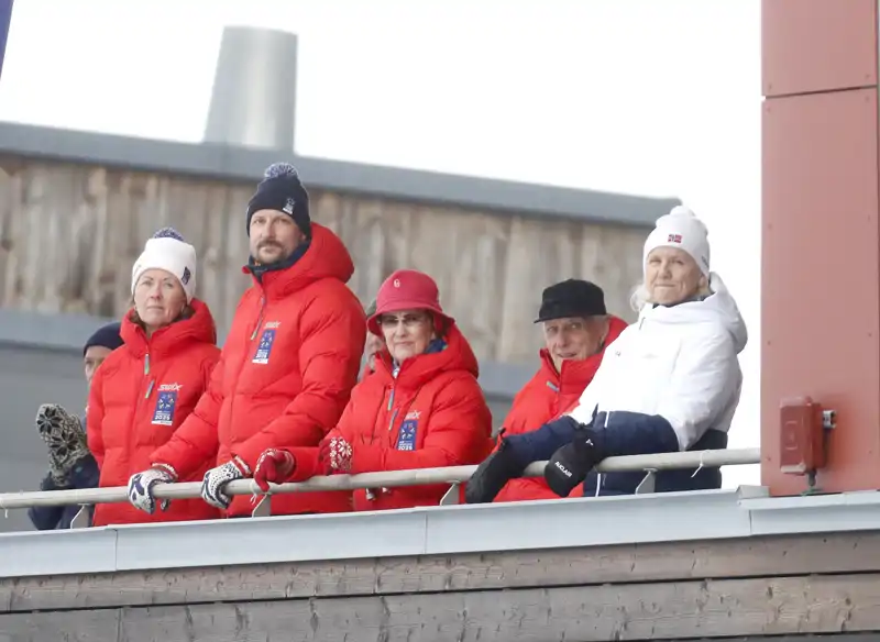 La Familia Real de Noruega afronta un momento de gran vulnerabilidad marcado por los escándalos y el ingreso del Rey Harald 