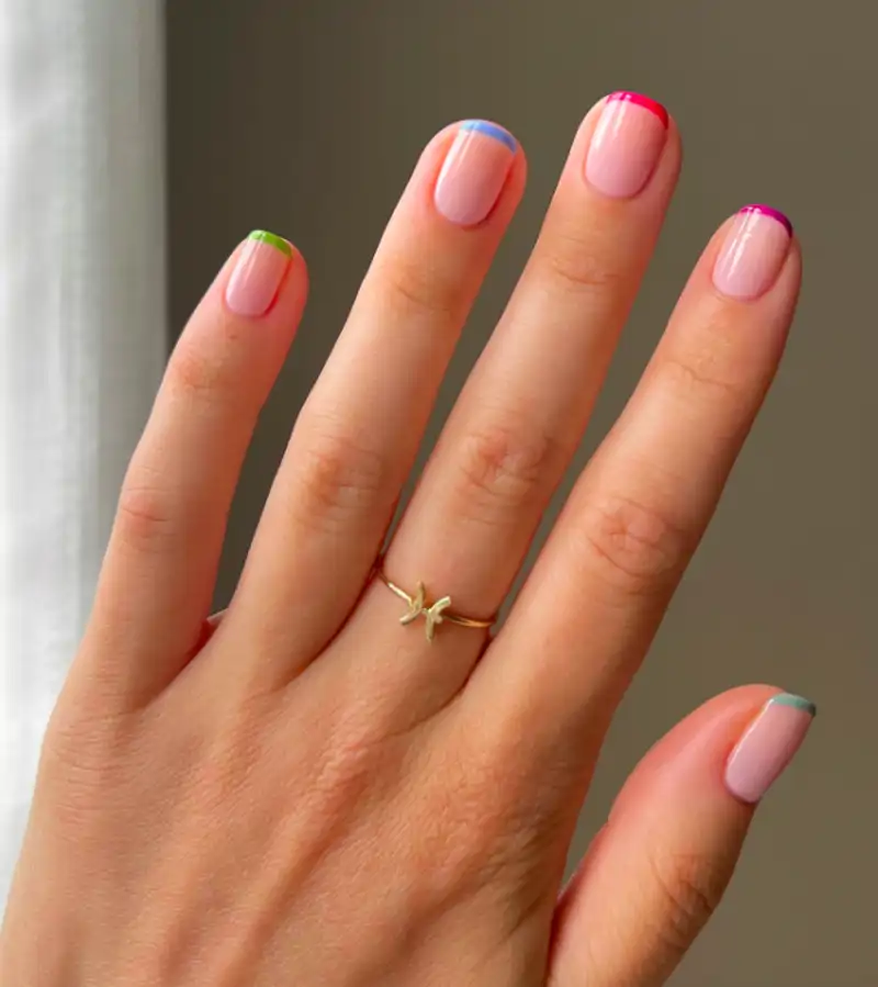 U as Francesa De Colores 20 Manicuras Elegantes Originales Y Estilosas u-as-francesa-de-colores-20-manicuras-elegantes-originales-y-estilosas