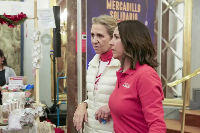 La infanta Elena está muy inmersa en varias causas solidarias a través de la Fundación Mapfre, donde trabaja. 