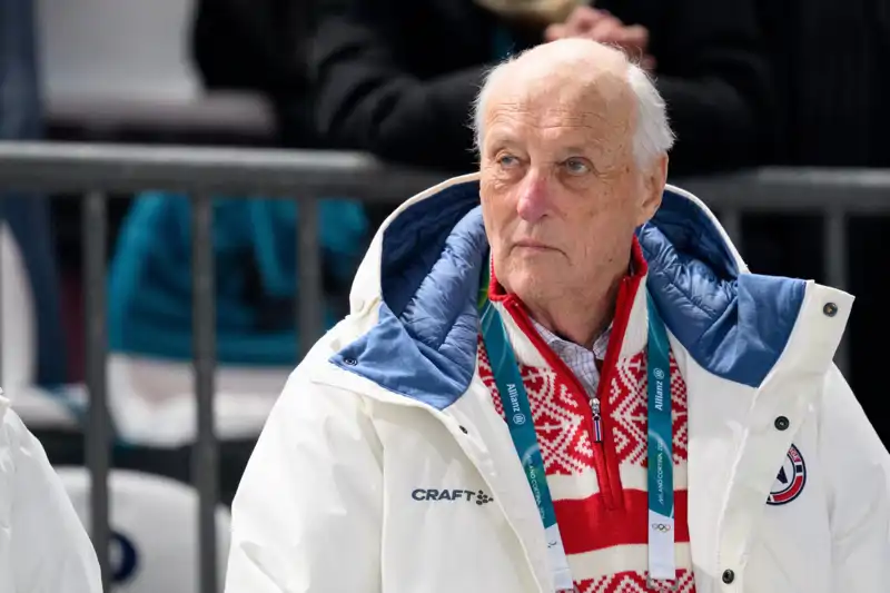 El Rey Harald de Noruega presencia los Juegos Olímpicos de Invierno celebrados en Milán. El monarca lleva 35 años en el trono