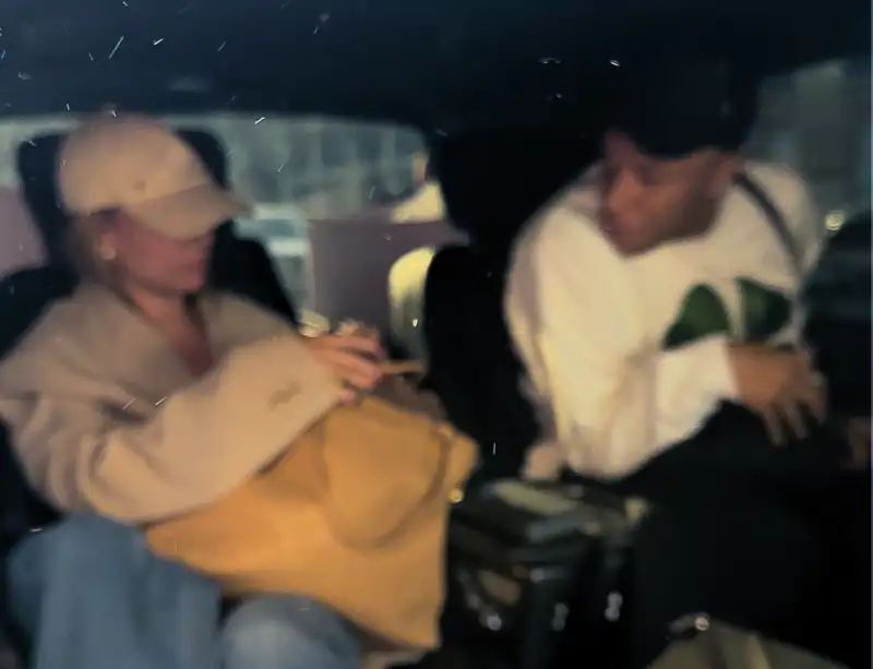 Ester Expósito y Kylian Mbappé