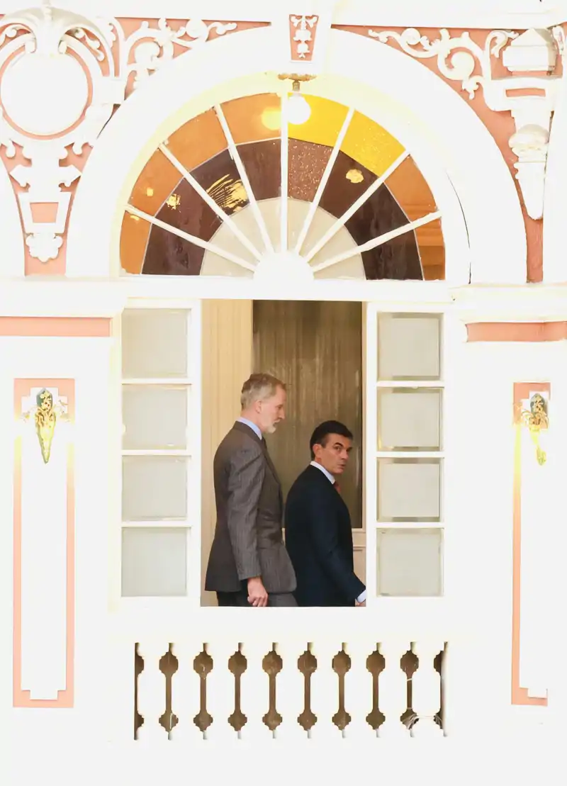El Rey Felipe junto a Rodrigo Paz