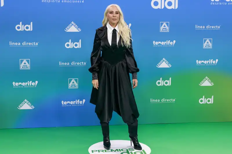 Mónica Naranjo en Premios Dial 