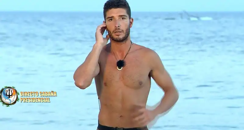 Álex Guita ha comunicado en directo en 'Supervivientes' que abandona el concurso 10 días después de comenzarlo.
