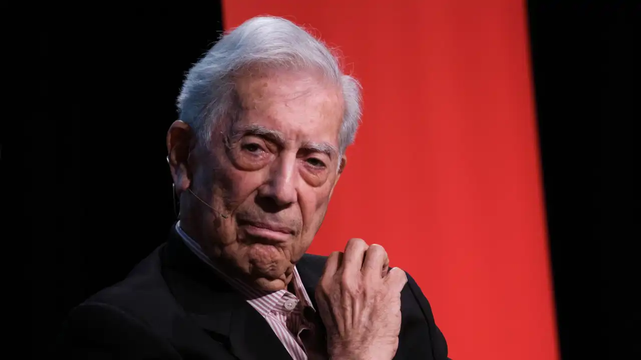 Mario Vargas Llosa falleció en abril de 2025. Obtuvo el Premio Nobel de Literatura en 2010