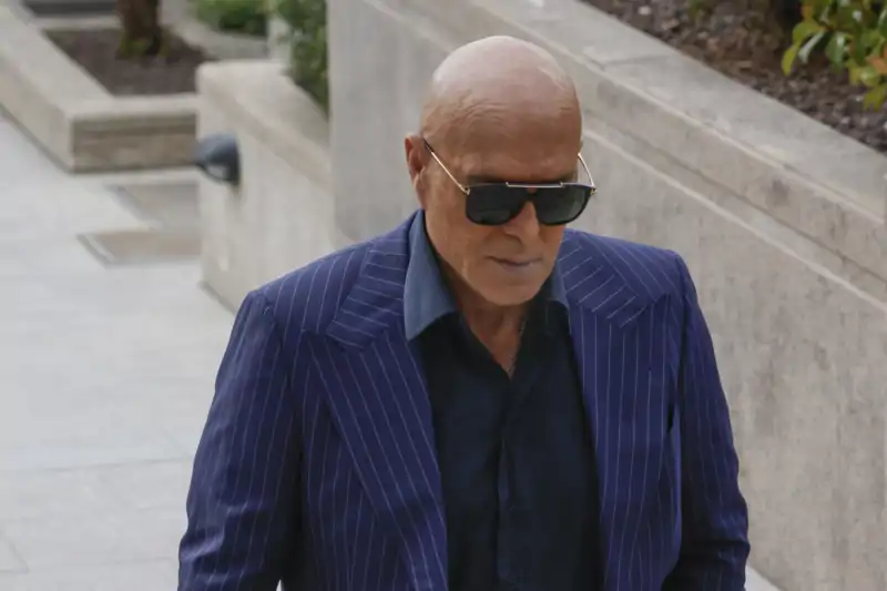 Kiko Matamoros, con semblante serio, entra en la Audiencia Provincial de Madrid