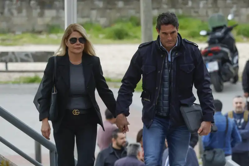 Makoke llega a la Audiencia Provincial de Madrid acompañada de su pareja