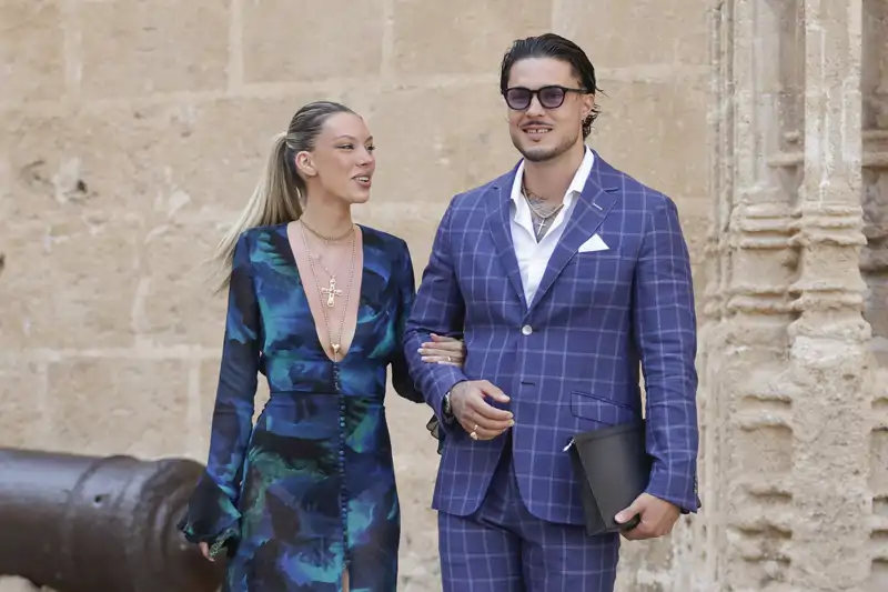 Alejandra Rubio y Carlo Costanzia llevan dos años de relación y son padres de un hijo