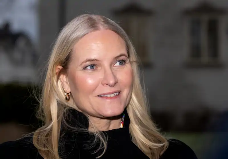 "Me lo presentaron unos conocidos en común", ha afirmado la Princesa Mette-Marit sobre su relación con Epstein