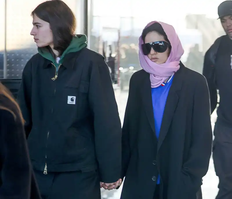 Rosalía y Loli Bahía dejando Milán