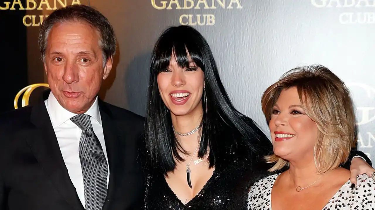 Alejandra Rubio con sus padres, Alejandro Rubio y Terelu Campos,