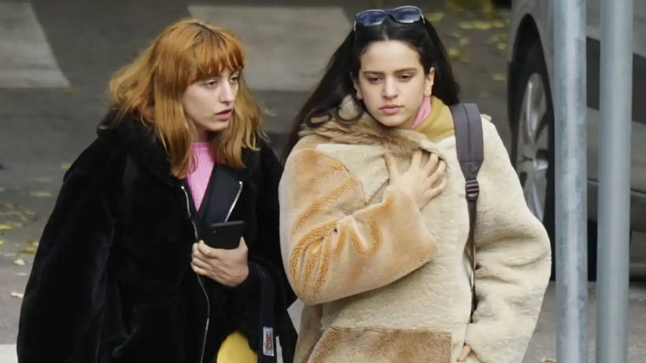 Rosalía y su hermana Pili en una foto de archivo de hace años