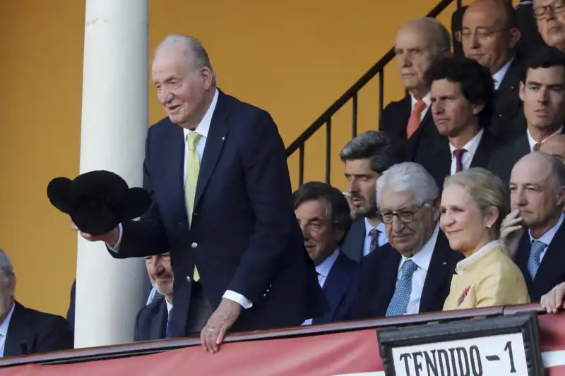 Roca Rey le brinda al Rey Juan Carlos en la Maestranza de Sevilla