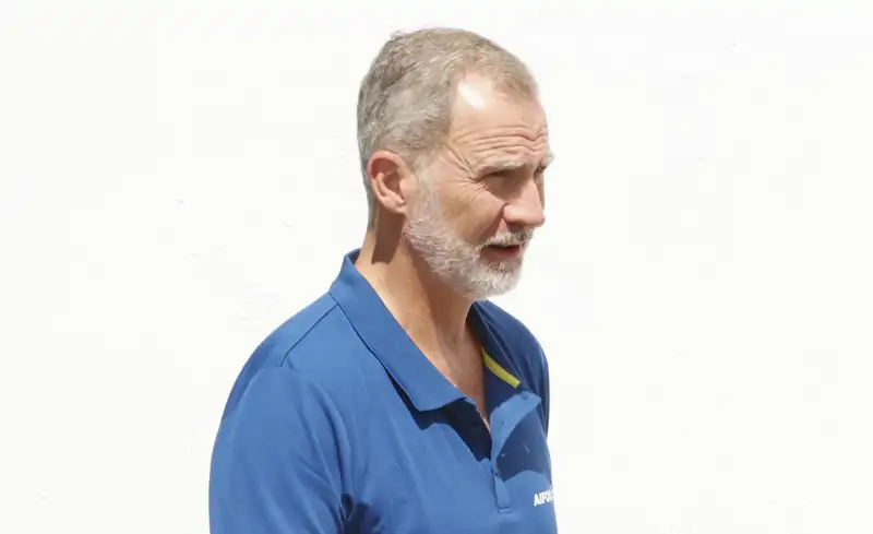 El Rey Felipe VI ha sorprendido visitando un restaurante de la isla en plena Semana Santa.