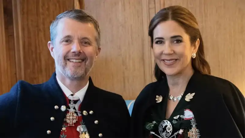 Mary y Federico de Dinamarca en las Islas Feroe