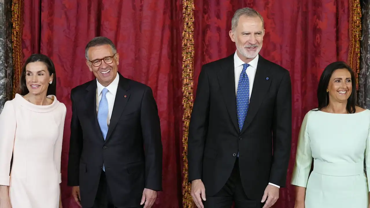Los Reyes Felipe y Letizia con el presidente de Portugal y la primera dama