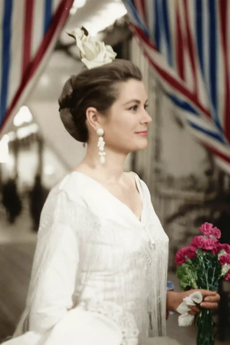 La princesa Grace de Mónaco, espléndida con un vestido flamenco de Lina