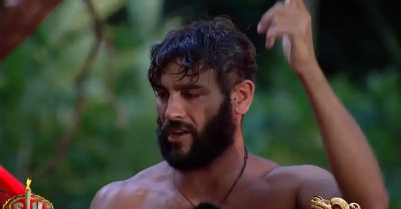 Gerard ha estallado en directo durante la nueva discusión con Claudia, con quien arrastra varios conflictos originados en el concurso de Telecinco. 