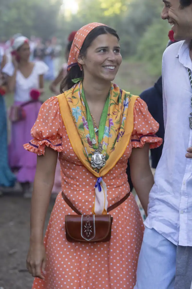 Tana Rivera elige para El Rocío la bata inspirada en el traje de flamenca más bonito de Rocío Peralta que Eugenia Martínez de Irujo lució en la Feria de Abril