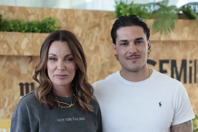 Carlo Costanzia y Mar Flores han tenido su conversación más personal en el podcast 'Qué habrías hecho mejor'