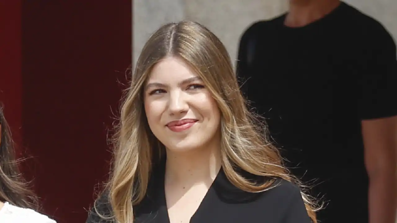 La Infanta Sofía afronta un nuevo reto en su carrera institucional: entrega  de premios a profesores líderes y agentes de cambio antes de mudarse a París