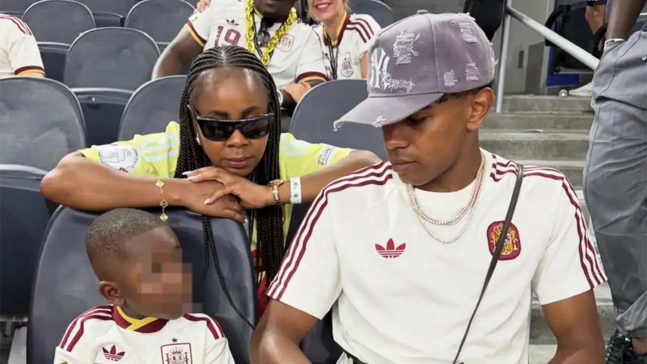 Lamine Yamal presume con orgullo de su madre y su hermano tras el pase a la  final del Mundial: "Nueva York, allá vamos"