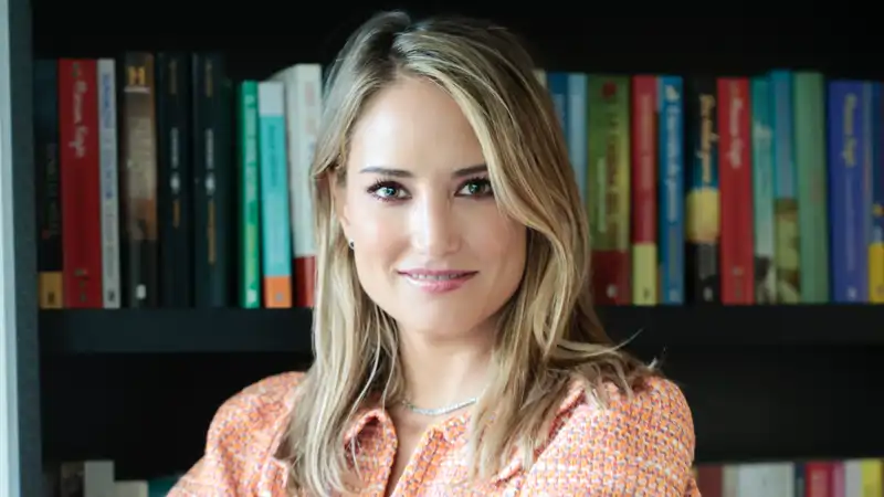 Alba Carrillo