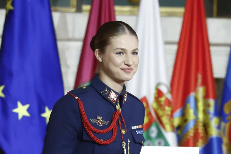 La Princesa Leonor, emocionada tras recibir una serie de condecoraciones en Murcia