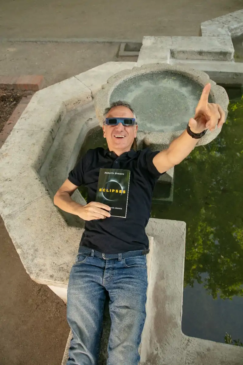 Roberto Brasero, sobre el eclipse solar: “No valen las gafas de sol ni ...