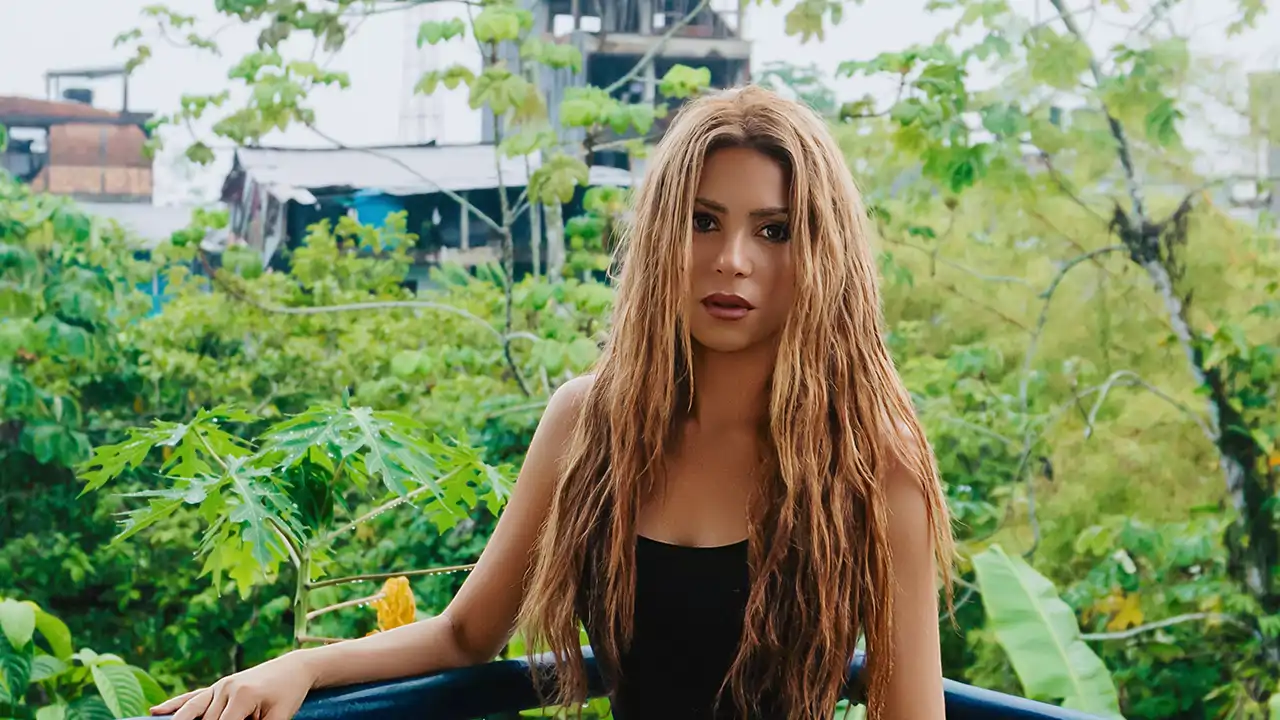 Shakira visita uno de los barrios más arrasados de Colombia tras el terremoto: "A los padres que perdieron a sus hijos, no tengo palabras suficientes. Su dolor no será olvidado"