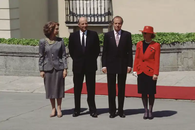 La Reina Sofía se reencontró con Harald de Noruega en 1995 cuando acudió en visita oficial a España en 1995