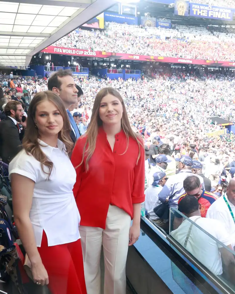 La Princesa Leonor y la Infanta Sofía en la final del Mundial 2026
