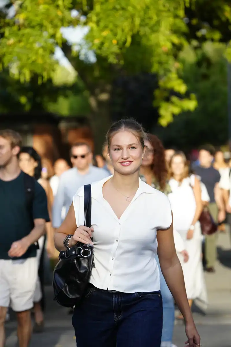 La Princesa Leonor en su primer día en la Universidad.