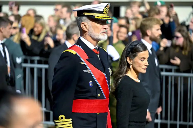 La Reina Letizia y el Rey Felipe en el funeral de Harald