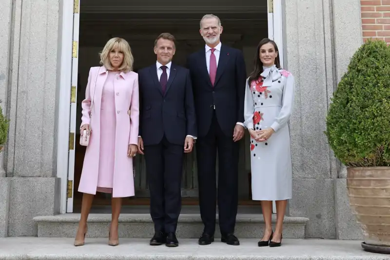 Los Reyes Felipe y Letizia posan con Emmanuel y Brigitte Macron con motivo de su visita de Estado a Madrid