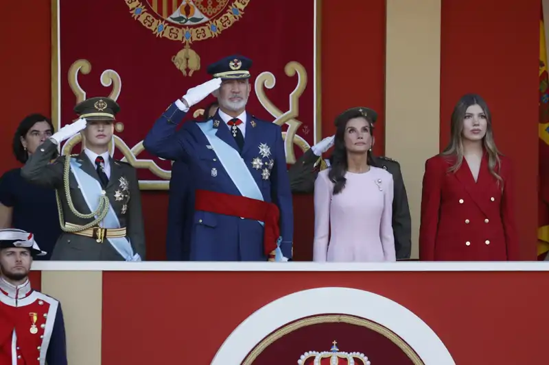 Felipe VI junto a la Princesa Leonor en el acto central por el Día de la Fiesta Nacional en Madrid