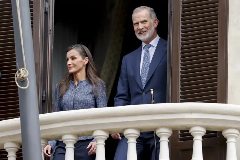 Los Reyes Felipe y Letizia en el ayuntamiento de Ceuta